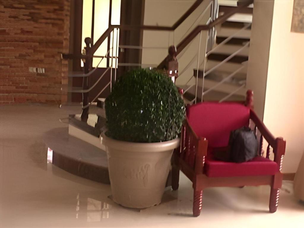 Regal Plaza Hotel Nabua Buitenkant foto